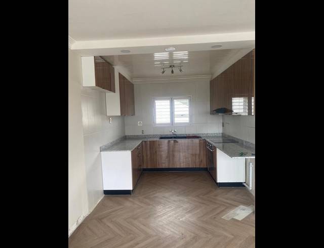 2 BEDROOM APARTMENT FOR SALE IN LAKESIDE